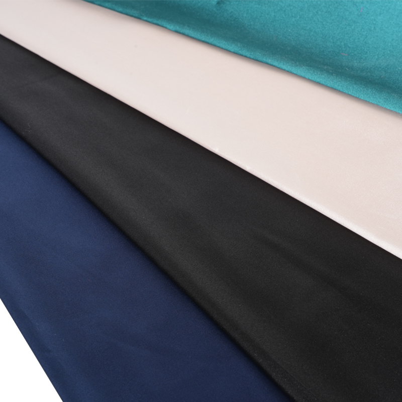 پارچه رنگرزی ساتن تابیده براق 50D*50D رنگرزی شده